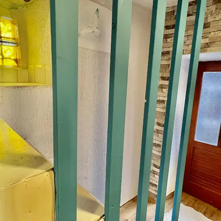 Steinhaus Im Zentrum, 50 M Zum Appartement *