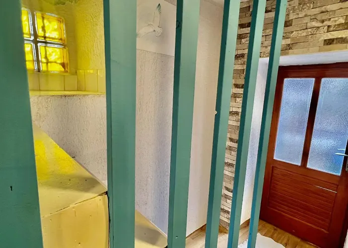 Steinhaus Im Zentrum, 50 M Zum דירה *